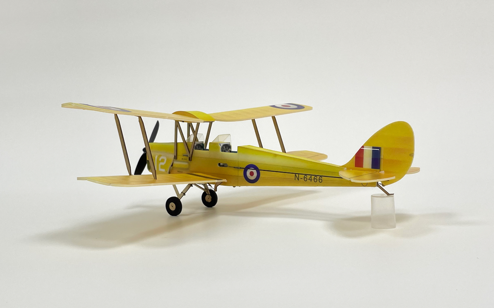 KT-Mikro-Scale-Tigermoth-DH-82A-Bausatz-fuumlr-zweideckiges-RC-Flugzeug-mit-einer-Fluumlgelspannweit-1986694-5